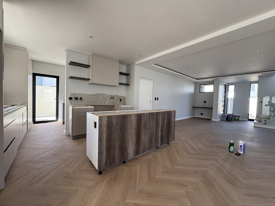 4 Bedroom Property for Sale in Sandown Western Cape